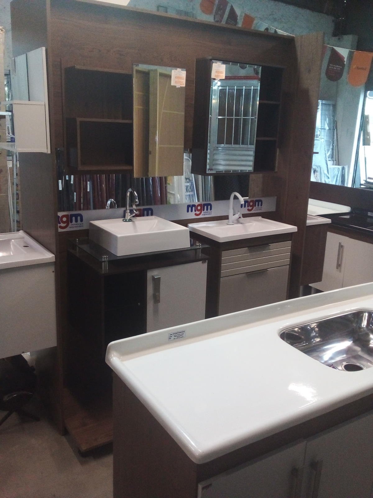 Pias em Promoção | Cozinha e Banheiro | Materiais para construção em oferta